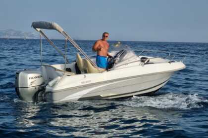 Hire Motorboat BENETEAU 550 Carry-le-Rouet