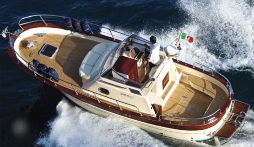 Rent Fratelli Aprea Gozzo Sorrentino Motorboat (2012) in Castellammare ...