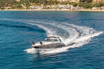 Hire Motor yacht Sea Ray Sunduncer 410 Agios Nikolaos
