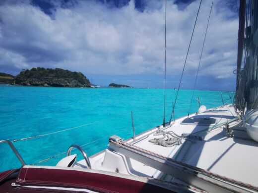 Pointe-a-Pitre Sailboat Beneteau Oceanis 411 alt tag text