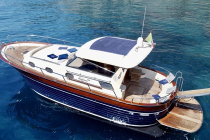 Alquiler Lancha Apreamare 38 Comfort Capri