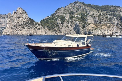 Charter Motorboat Apreamare Apreamare 38 confort Sorrento