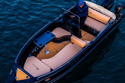 Miete Motorboot LUXURY BLACK BOAT Santorin