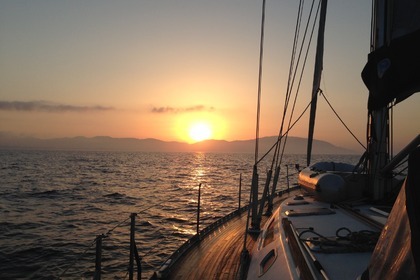 Noleggio Barca a vela Jeanneau Sun Odyssey 52 Sliema