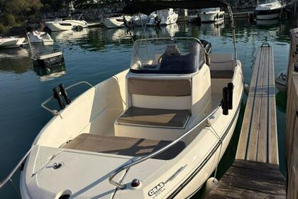 Charter Motorboat Quicksilver 605 open L'Estaque