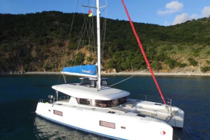 Charter Catamaran  Sunsail 424/4/4 Marina