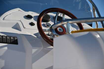 Noleggio Barca senza patente  Romar Bermuda Salerno