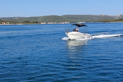 Rental Motorboat Zodiac NZO 600 Turanj