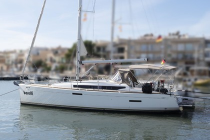 Rental Sailboat Jeanneau Sun Odyssey 389 Palma de Mallorca