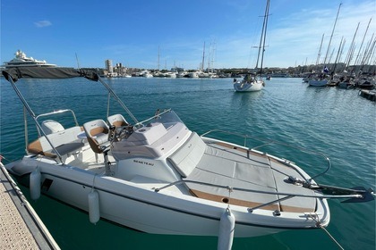 Rental Motorboat Beneteau Flyer 6 avec Cabine Antibes