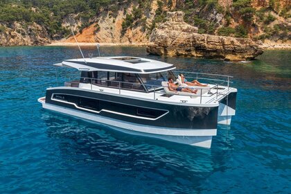 Charter Catamaran Fountaine Pajot Fountaine Pajot MY4.S - Maestro La Rochelle