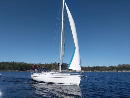 Стокгольм Sailboat Bavaria 38 Cruiser alt tag text