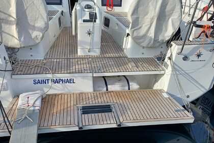 Hire Sailboat Jeanneau Sun Odyssey 410 - 3 cab. Procida