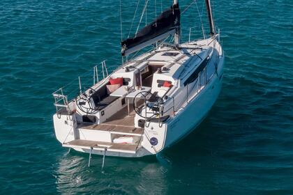 Hire Sailboat  Sun Odyssey 380 Palma de Mallorca