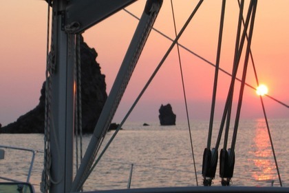 Чартер Парусная яхта BENETEAU 423 - 3 BAGNI Фурнари