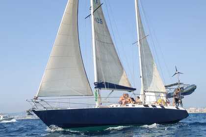 Charter Sailboat Ketch d'expédition Stervenn MK2 Marseille