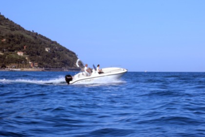 Location Bateau sans permis  Trimarchi 57s Imperia