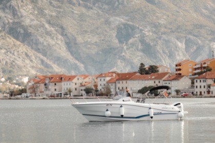 Miete Motorboot Jeanneau Cap Camarat 7.5 Cc Kotor Municipality