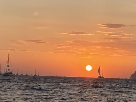 Thera Without license LUXURY BLACK BOAT alt tag text