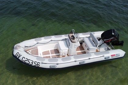 Aluguel Semi Rígido Valiant V-520 Vannes