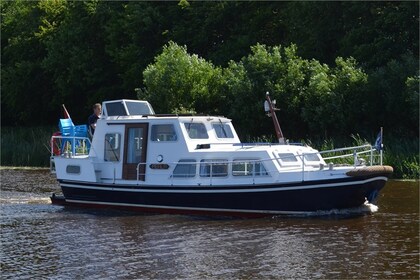 Charter Houseboat De Drait Doerak 850 AK (1Cab) Drachten