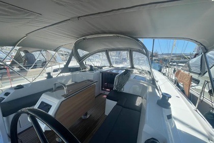 Noleggio Barca a vela  Bavaria C42 Paro
