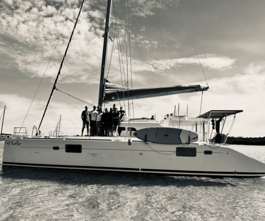 Hyères Catamaran LAGOON 440 alt tag text