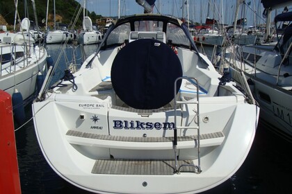 Rental Sailboat JEANNEAU Sun Odyssey 36i Performance Portisco