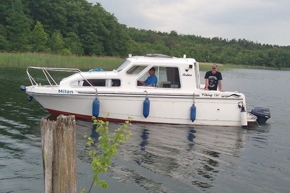 Rental Houseboats Custom Viking 750 Sedan Mecklenburgische Seenplatte