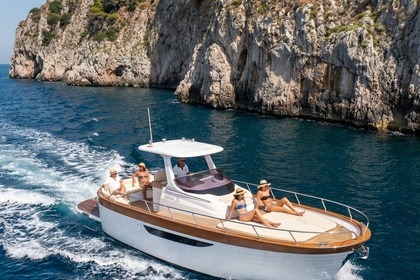 Location Bateau à moteur Mimi Libeccio Open T-Top Capri