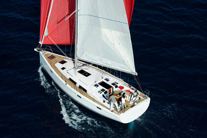Hire Sailboat HANSE 415 Puntone di Scarlino