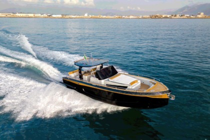 Hyra båt Motorbåt Yacht Allure 38 Positano