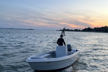 Rental Motorboat Conero Drifting Venice
