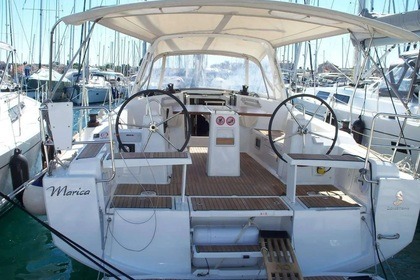 Rental Sailboat  Oceanis 38 Trogir