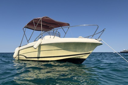 Verhuur Motorboot Jeanneau CAP CAMARAT 545 Les Issambres