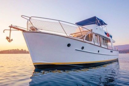 Charter Motorboat Custom Made Fethiye C Fethiye