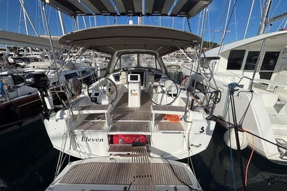 Verhuur Zeilboot Bénéteau Oceanis 38.1 Split