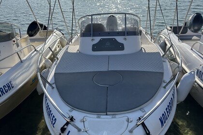 Hire Motorboat Albatros WA 6.06 Porto Cesareo
