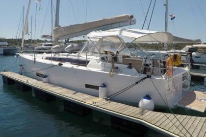 Charter Sailboat Dufour Dufour 430 Šibenik