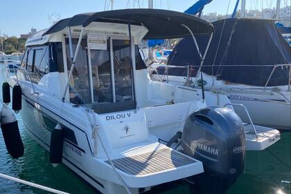Hire Motorboat Jeanneau Merry Fisher 795 Toulon