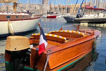 Verhuur Motorboot COMARBEL Gentleman's runabout Marseille