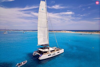 Hire Catamaran Lagoon Lagoon 52 S Ibiza