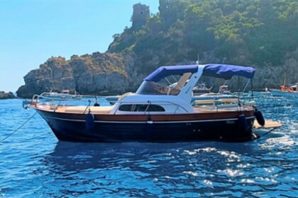 Rental Motorboat Mimì Libeccio 8.50 Sport Amalfi