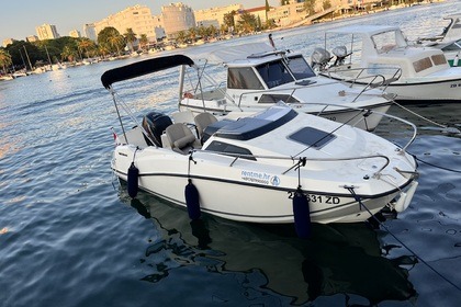 Noleggio Barca a motore Quicksilver 555 Cabin Zara