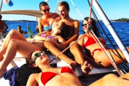 Noleggio Barca a vela BENETEAU OCEANIS 40 with SKIPPER Lignano Sabbiadoro