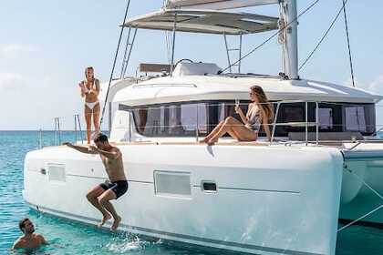 Rental Sailboat Lagoon Lagoon 42 Cala d'Or