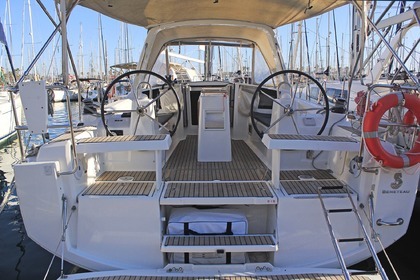Czarter Jacht żaglowy Beneteau Oceanis 35.1 Barcelona