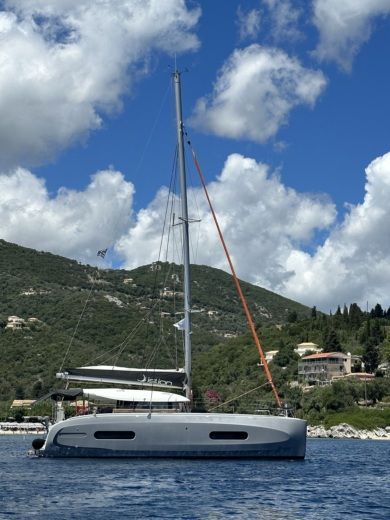 Leukada Catamaran Beneteau Excess 11 alt tag text