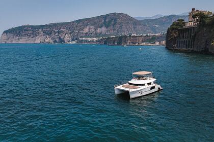 Miete Motorboot Fountaine Pajot Catamarano 47 2025 Capri