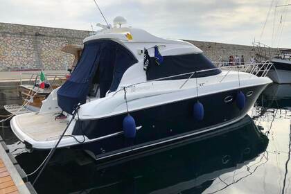 Charter Motorboat Bavaria Bavaria 33 Sport ht Arona